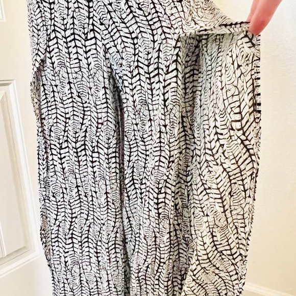 Raya Sun Resort Beachwear Vine Print Wide Leg Open Leg Wrap Cropped Rayon Pant - Picture 6 of 11